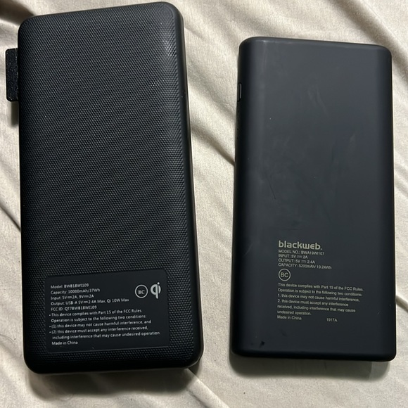 Portable Chargers - Picture 2 of 4